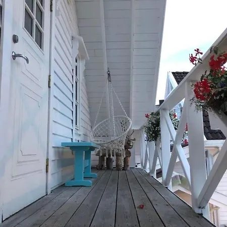 Koselig Garasjeloft! Διαμέρισμα Langevag