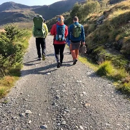 Koselig Garasjeloft! شقة