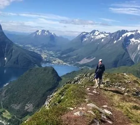 Koselig Garasjeloft! Διαμέρισμα *