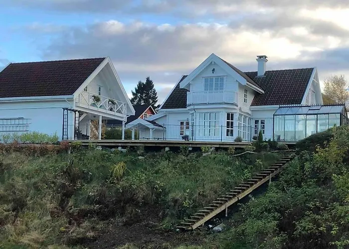 Lägenhet Koselig Garasjeloft! *