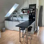 Koselig Garasjeloft! 아파트 *