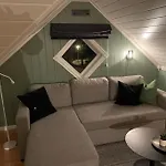 Koselig Garasjeloft! 아파트 Langevag